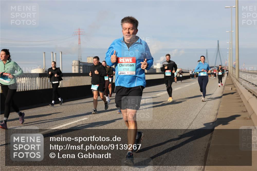 03.10.2025 - Köhlbrandbrückenlauf Lena Gebhardt http://msf.ph/oto/9139267 03.10.2025 09:56:56 Position 2 1752 meine-sportfotos.de