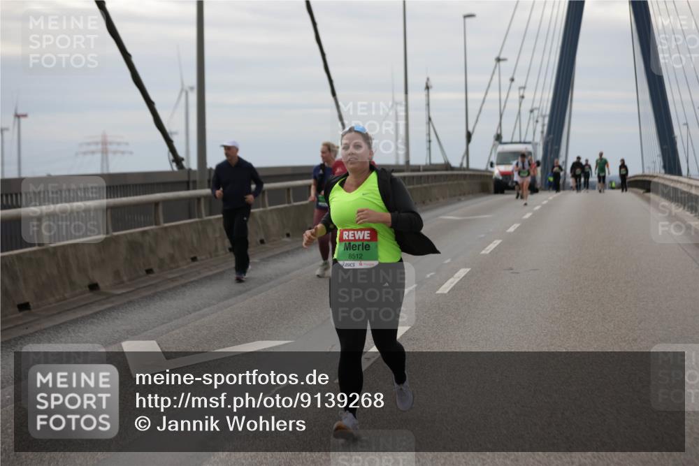 03.10.2025 - Köhlbrandbrückenlauf Jannik Wohlers http://msf.ph/oto/9139268 03.10.2025 16:09:49 Position 1 8512 meine-sportfotos.de