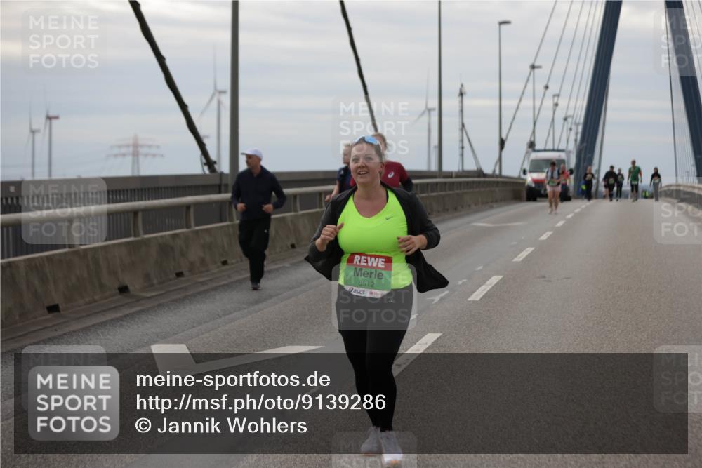 03.10.2025 - Köhlbrandbrückenlauf Jannik Wohlers http://msf.ph/oto/9139286 03.10.2025 16:09:49 Position 1 8512 meine-sportfotos.de