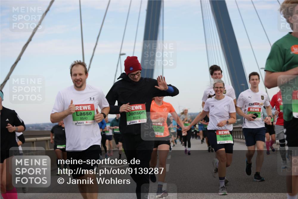 03.10.2025 - Köhlbrandbrückenlauf Jannik Wohlers http://msf.ph/oto/9139287 03.10.2025 15:31:18 Position 1 8540, 8529, 7930, 7931, 24 meine-sportfotos.de
