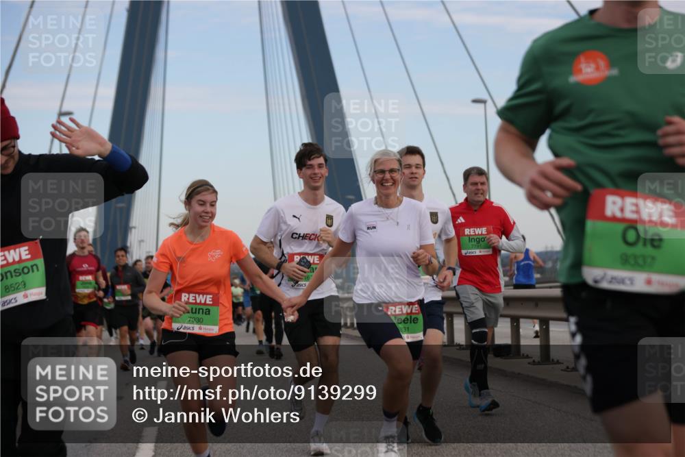 03.10.2025 - Köhlbrandbrückenlauf Jannik Wohlers http://msf.ph/oto/9139299 03.10.2025 15:31:18 Position 1 8529, 7330, 931, 7791, 9337 meine-sportfotos.de