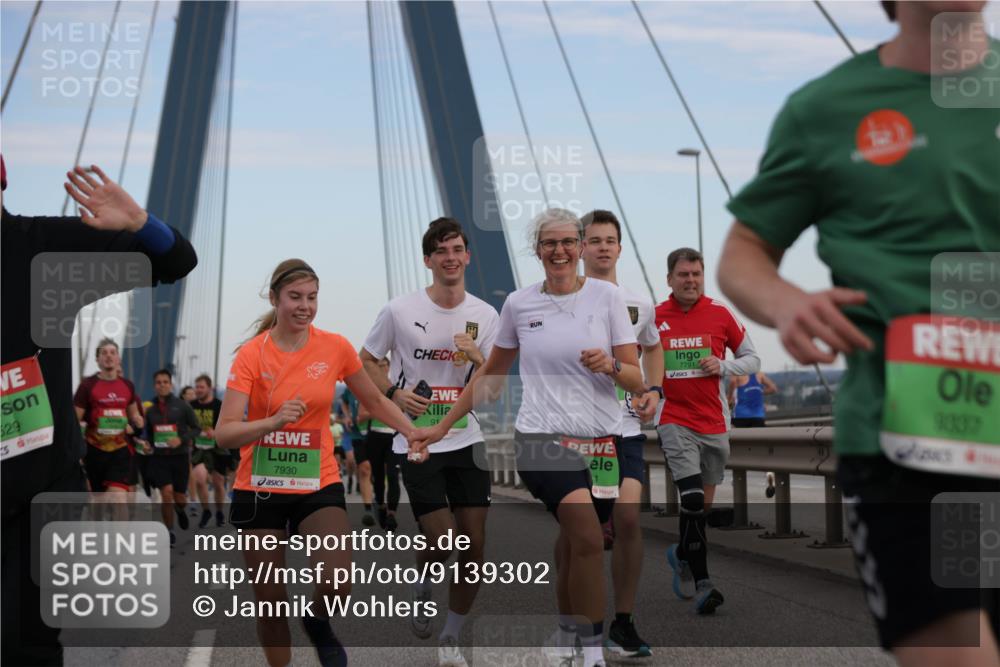 03.10.2025 - Köhlbrandbrückenlauf Jannik Wohlers http://msf.ph/oto/9139302 03.10.2025 15:31:18 Position 1 529, 7930, 91, 1, 7791, 1337 meine-sportfotos.de