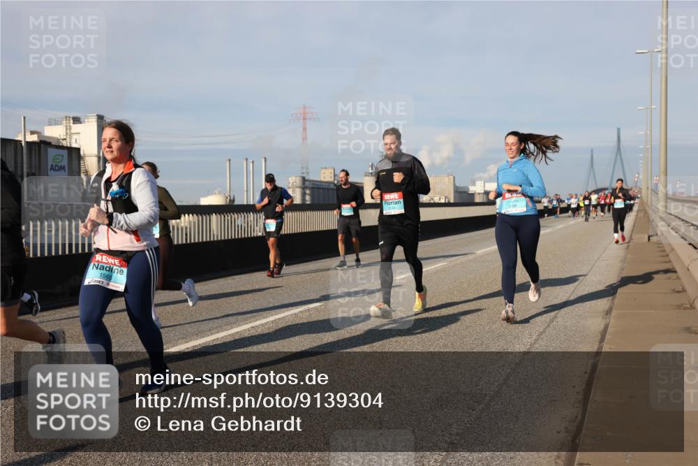 03.10.2025 - Köhlbrandbrückenlauf Lena Gebhardt http://msf.ph/oto/9139304 03.10.2025 09:56:58 Position 2 1565 meine-sportfotos.de