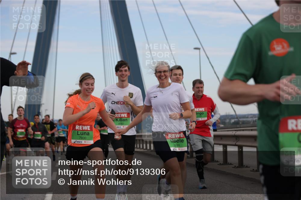 03.10.2025 - Köhlbrandbrückenlauf Jannik Wohlers http://msf.ph/oto/9139306 03.10.2025 15:31:18 Position 1 7930, 9167, 1931, 7791 meine-sportfotos.de