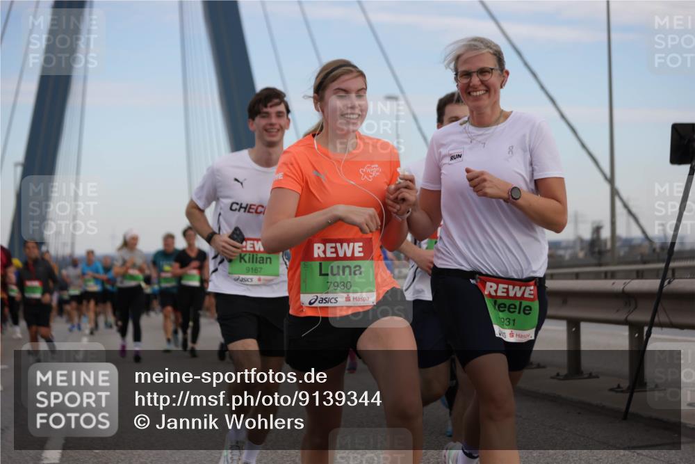 03.10.2025 - Köhlbrandbrückenlauf Jannik Wohlers http://msf.ph/oto/9139344 03.10.2025 15:31:19 Position 1 9167, 7930, 1931 meine-sportfotos.de
