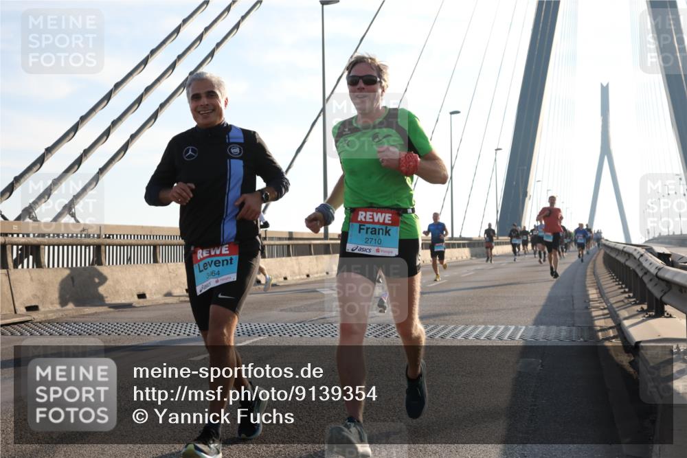 03.10.2025 - Köhlbrandbrückenlauf Yannick Fuchs http://msf.ph/oto/9139354 03.10.2025 08:23:49 Position 2 3464, 2710 meine-sportfotos.de