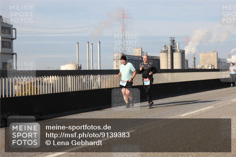 03.10.2025 - Köhlbrandbrückenlauf Lena Gebhardt http://msf.ph/oto/9139383 03.10.2025 09:57:06 Position 2  meine-sportfotos.de