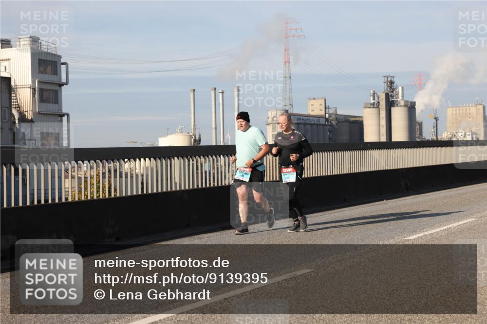 03.10.2025 - Köhlbrandbrückenlauf Lena Gebhardt http://msf.ph/oto/9139395 03.10.2025 09:57:06 Position 2  meine-sportfotos.de