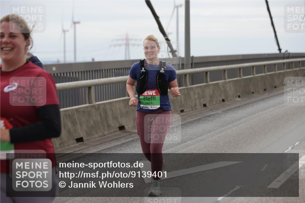 03.10.2025 - Köhlbrandbrückenlauf Jannik Wohlers http://msf.ph/oto/9139401 03.10.2025 16:09:53 Position 1 8664 meine-sportfotos.de