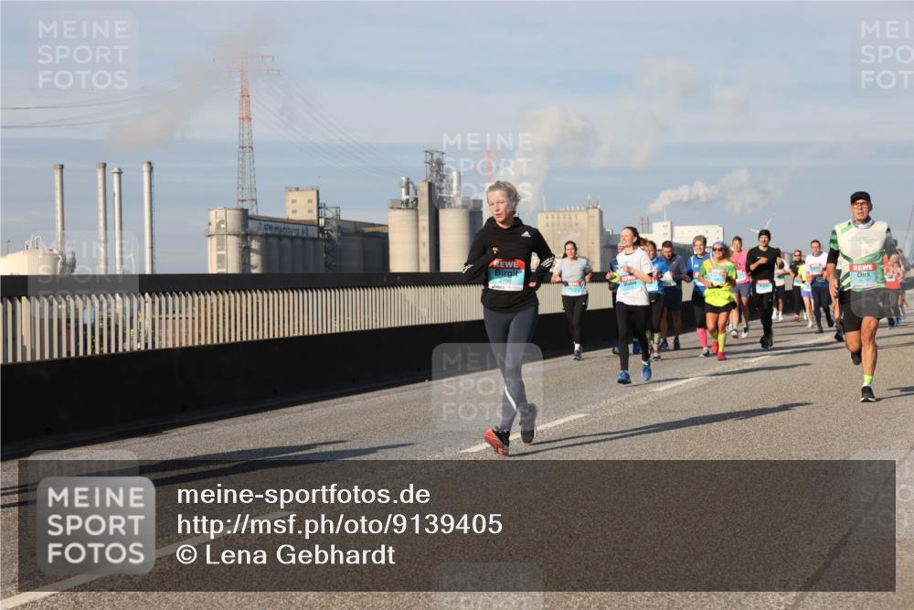03.10.2025 - Köhlbrandbrückenlauf Lena Gebhardt http://msf.ph/oto/9139405 03.10.2025 09:57:08 Position 2  meine-sportfotos.de
