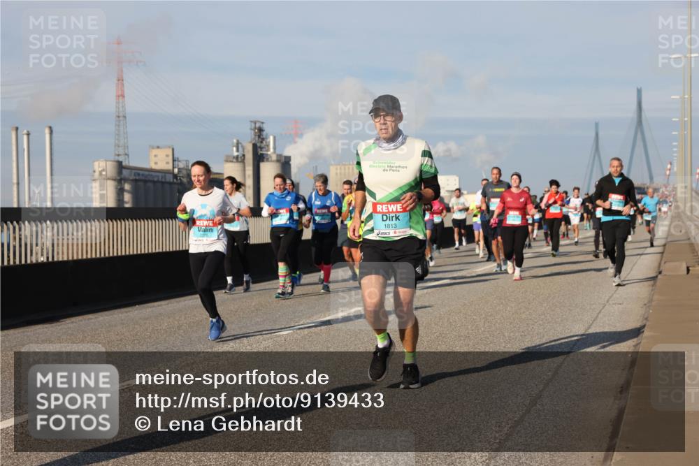 03.10.2025 - Köhlbrandbrückenlauf Lena Gebhardt http://msf.ph/oto/9139433 03.10.2025 09:57:11 Position 2 2276, 1813 meine-sportfotos.de