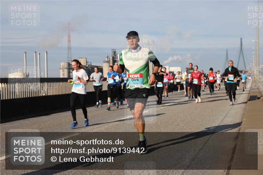03.10.2025 - Köhlbrandbrückenlauf Lena Gebhardt http://msf.ph/oto/9139442 03.10.2025 09:57:11 Position 2 1813 meine-sportfotos.de