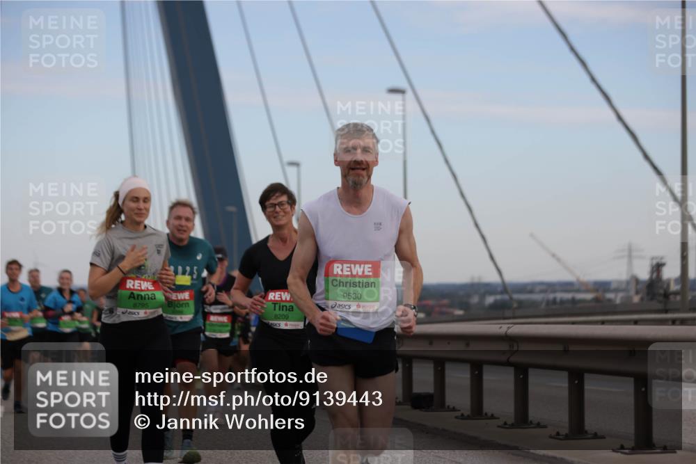 03.10.2025 - Köhlbrandbrückenlauf Jannik Wohlers http://msf.ph/oto/9139443 03.10.2025 15:31:22 Position 1 8795, 8209, 9530 meine-sportfotos.de
