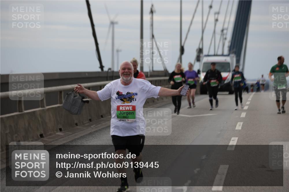 03.10.2025 - Köhlbrandbrückenlauf Jannik Wohlers http://msf.ph/oto/9139445 03.10.2025 16:10:05 Position 1 8538 meine-sportfotos.de