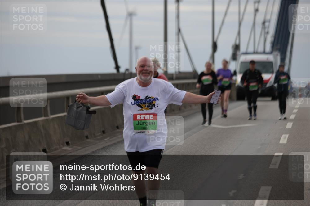 03.10.2025 - Köhlbrandbrückenlauf Jannik Wohlers http://msf.ph/oto/9139454 03.10.2025 16:10:05 Position 1 8538 meine-sportfotos.de