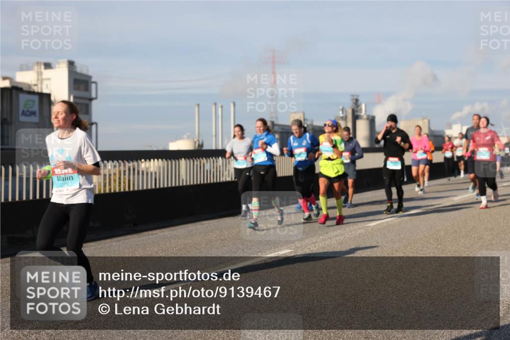 03.10.2025 - Köhlbrandbrückenlauf Lena Gebhardt http://msf.ph/oto/9139467 03.10.2025 09:57:12 Position 2 2276 meine-sportfotos.de