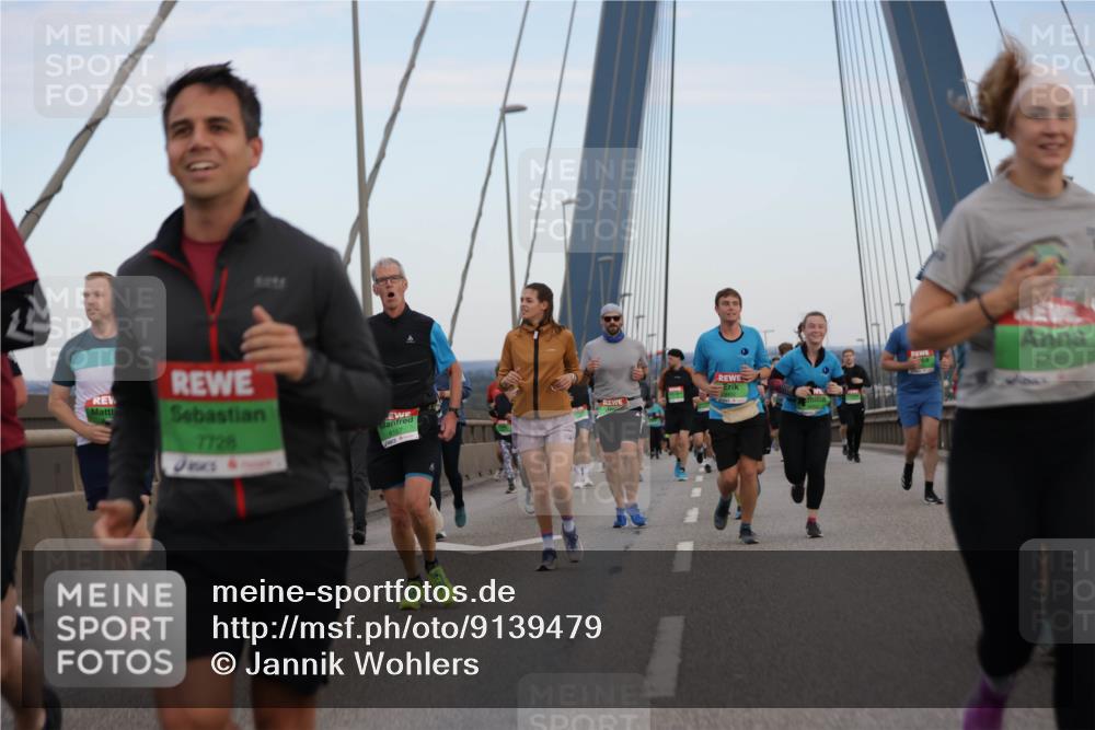 03.10.2025 - Köhlbrandbrückenlauf Jannik Wohlers http://msf.ph/oto/9139479 03.10.2025 15:31:24 Position 1 7728, 8167, 8795 meine-sportfotos.de