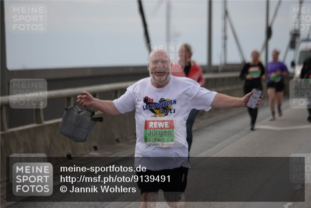 03.10.2025 - Köhlbrandbrückenlauf Jannik Wohlers http://msf.ph/oto/9139491 03.10.2025 16:10:06 Position 1 8538 meine-sportfotos.de