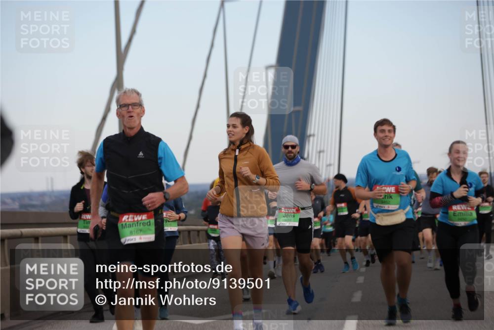 03.10.2025 - Köhlbrandbrückenlauf Jannik Wohlers http://msf.ph/oto/9139501 03.10.2025 15:31:24 Position 1 8167, 9452, 9054 meine-sportfotos.de