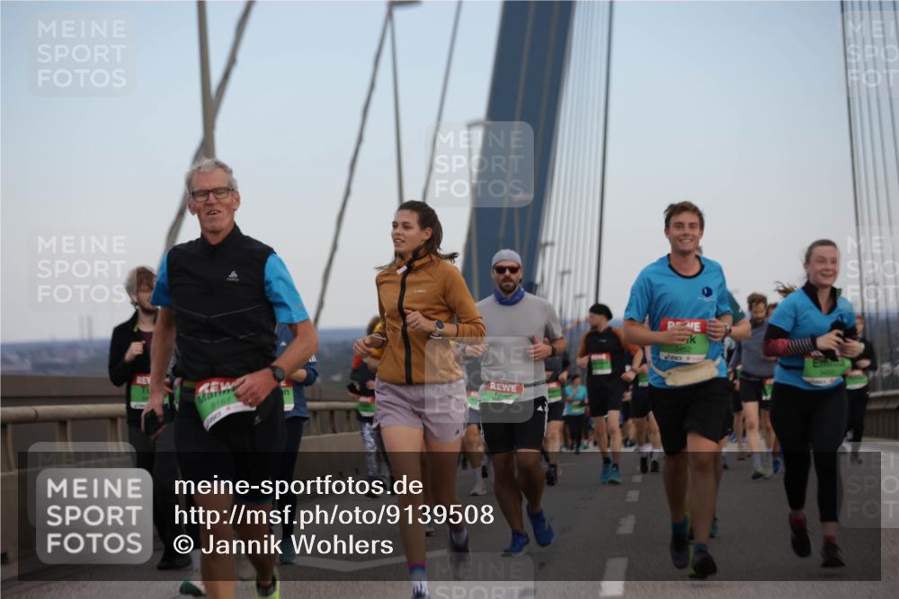 03.10.2025 - Köhlbrandbrückenlauf Jannik Wohlers http://msf.ph/oto/9139508 03.10.2025 15:31:24 Position 1 8167, 9452 meine-sportfotos.de