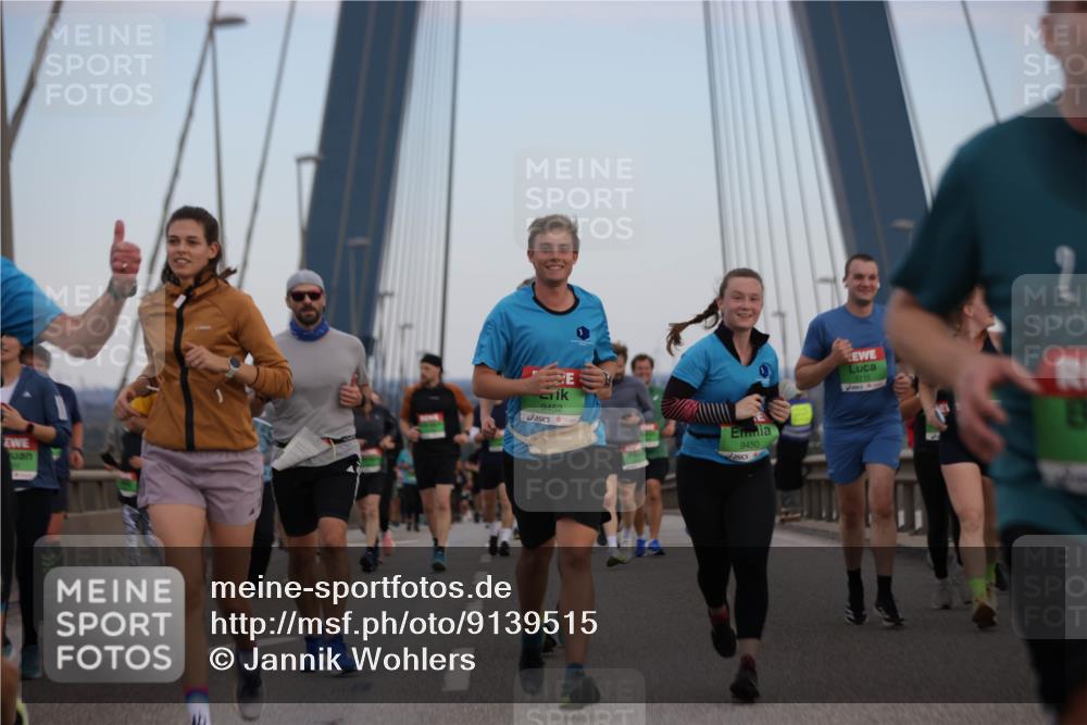 03.10.2025 - Köhlbrandbrückenlauf Jannik Wohlers http://msf.ph/oto/9139515 03.10.2025 15:31:25 Position 1 9452, 9450, 7711 meine-sportfotos.de
