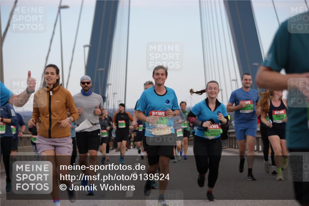03.10.2025 - Köhlbrandbrückenlauf Jannik Wohlers http://msf.ph/oto/9139524 03.10.2025 15:31:25 Position 1 452, 9450 meine-sportfotos.de