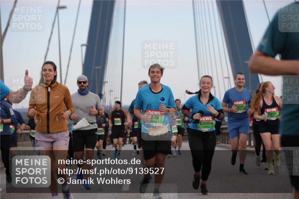 03.10.2025 - Köhlbrandbrückenlauf Jannik Wohlers http://msf.ph/oto/9139527 03.10.2025 15:31:25 Position 1 9452, 9450, 7711 meine-sportfotos.de