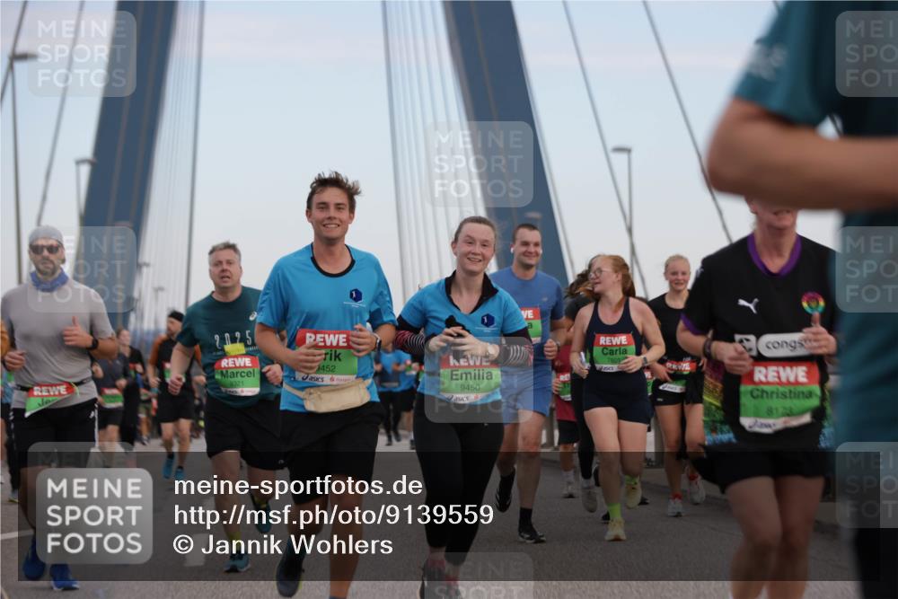 03.10.2025 - Köhlbrandbrückenlauf Jannik Wohlers http://msf.ph/oto/9139559 03.10.2025 15:31:26 Position 1 202, 5, 9321, 452, 9450, 7801, 8123 meine-sportfotos.de