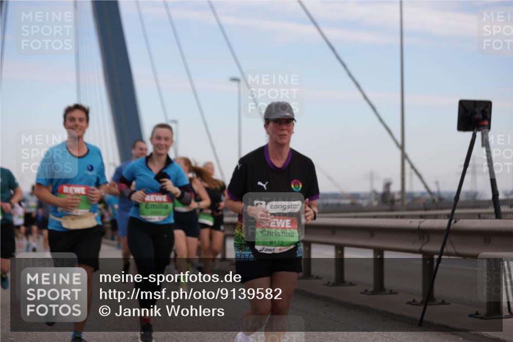 03.10.2025 - Köhlbrandbrückenlauf Jannik Wohlers http://msf.ph/oto/9139582 03.10.2025 15:31:27 Position 1 3400, 8173 meine-sportfotos.de