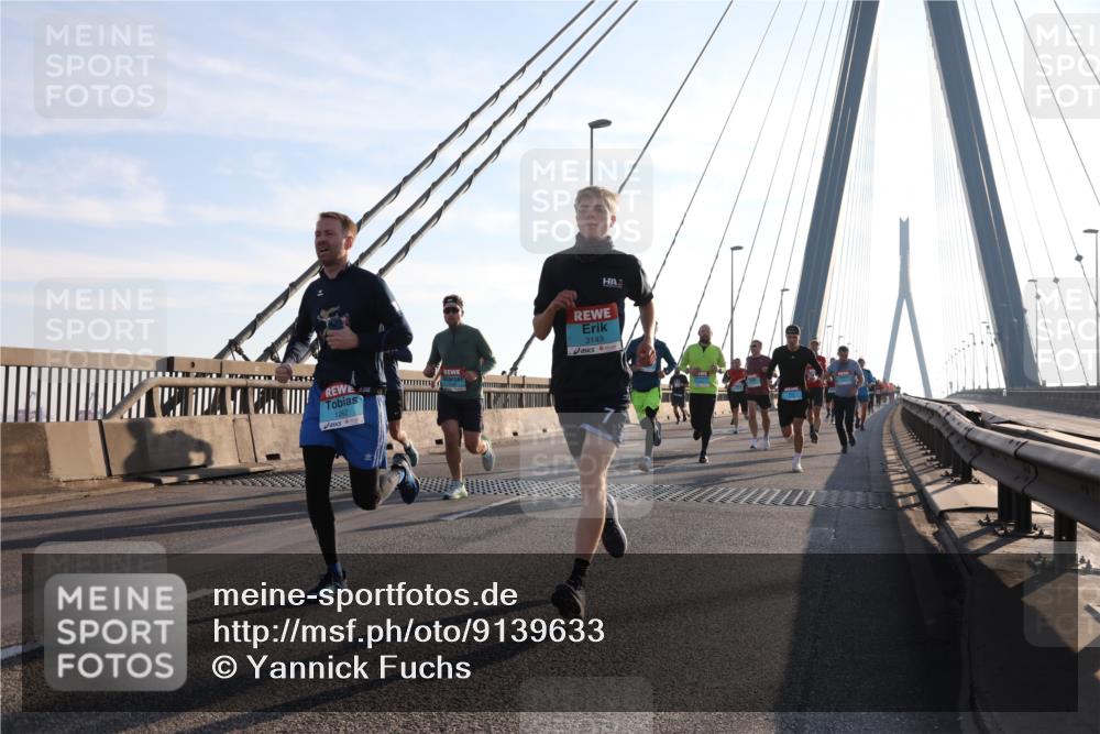 03.10.2025 - Köhlbrandbrückenlauf Yannick Fuchs http://msf.ph/oto/9139633 03.10.2025 08:24:10 Position 2 1262, 3143 meine-sportfotos.de