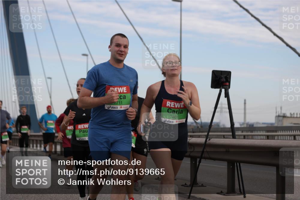 03.10.2025 - Köhlbrandbrückenlauf Jannik Wohlers http://msf.ph/oto/9139665 03.10.2025 15:31:30 Position 1 7670, 711, 7801 meine-sportfotos.de