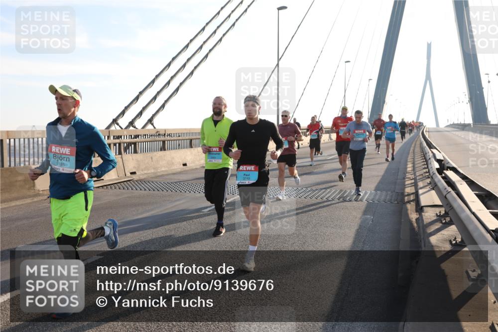 03.10.2025 - Köhlbrandbrückenlauf Yannick Fuchs http://msf.ph/oto/9139676 03.10.2025 08:24:13 Position 2 1185, 3749 meine-sportfotos.de