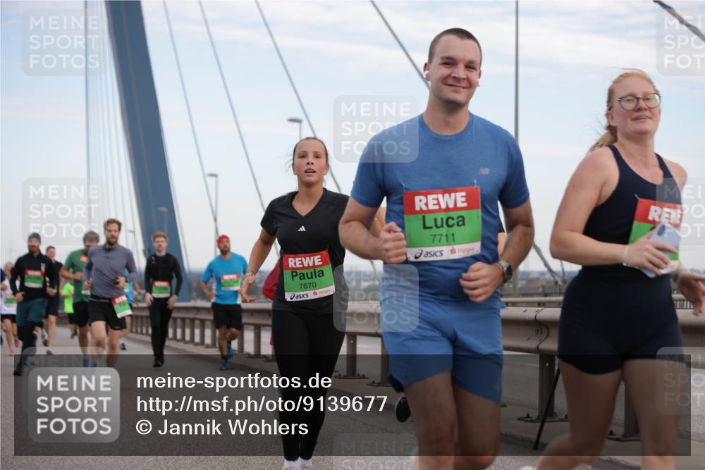 03.10.2025 - Köhlbrandbrückenlauf Jannik Wohlers http://msf.ph/oto/9139677 03.10.2025 15:31:30 Position 1 7670, 7711 meine-sportfotos.de