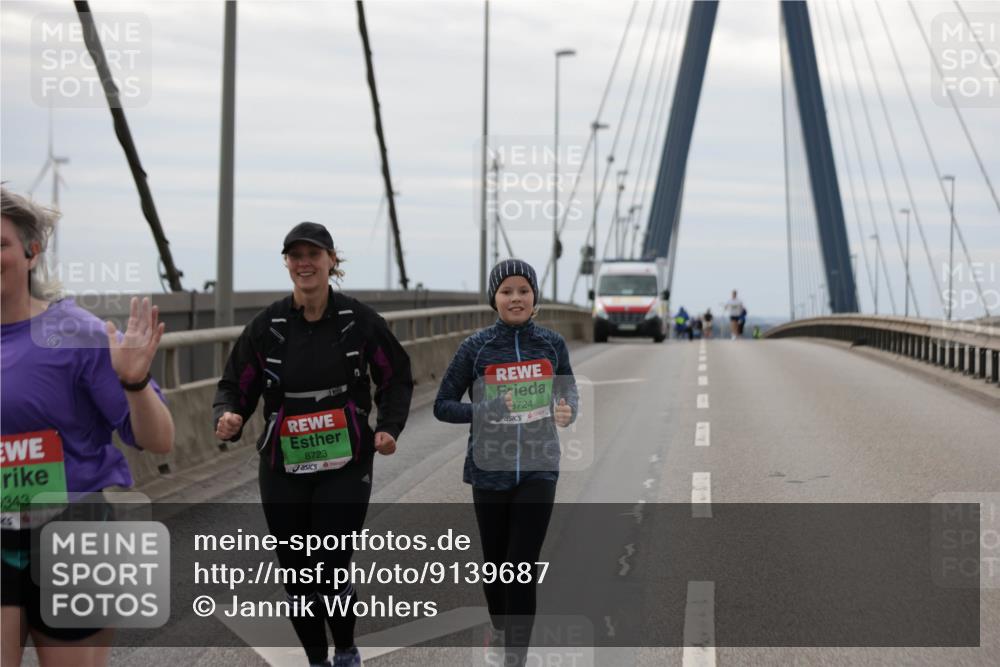 03.10.2025 - Köhlbrandbrückenlauf Jannik Wohlers http://msf.ph/oto/9139687 03.10.2025 16:10:18 Position 1 343, 8723, 3724 meine-sportfotos.de
