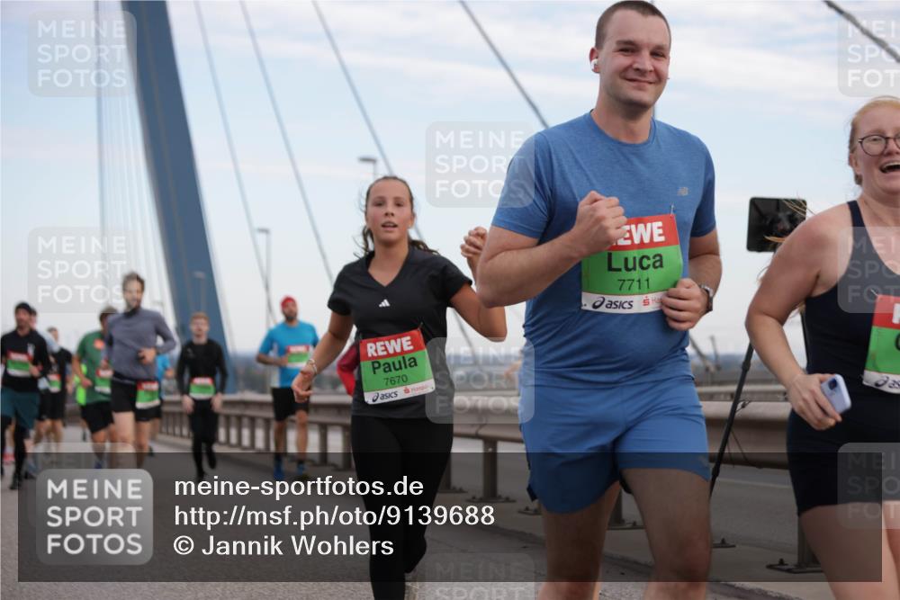 03.10.2025 - Köhlbrandbrückenlauf Jannik Wohlers http://msf.ph/oto/9139688 03.10.2025 15:31:30 Position 1 7670, 7711 meine-sportfotos.de