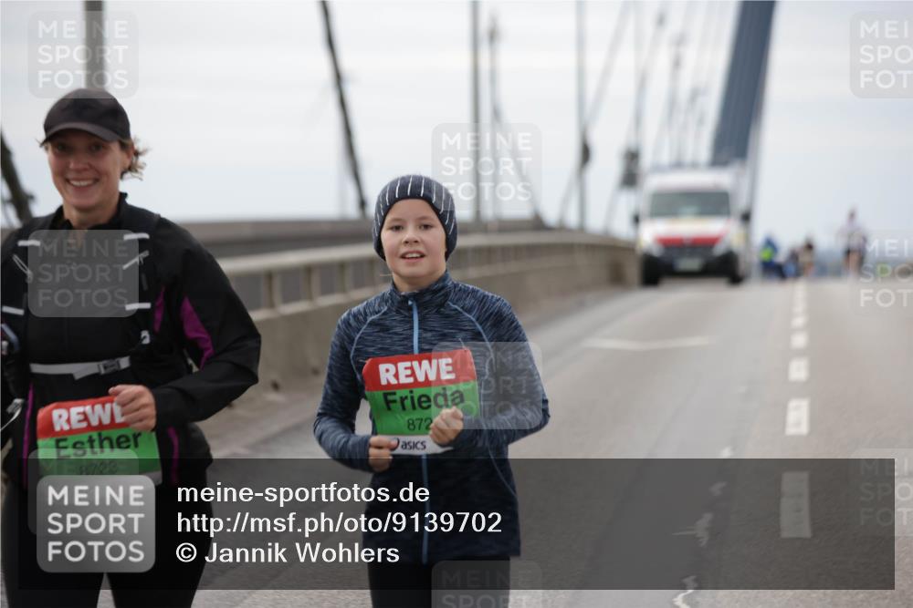 03.10.2025 - Köhlbrandbrückenlauf Jannik Wohlers http://msf.ph/oto/9139702 03.10.2025 16:10:19 Position 1 8723, 872 meine-sportfotos.de