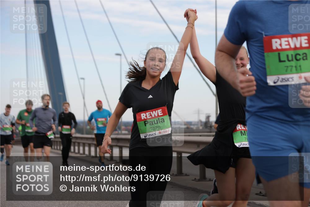 03.10.2025 - Köhlbrandbrückenlauf Jannik Wohlers http://msf.ph/oto/9139726 03.10.2025 15:31:31 Position 1 7670, 78, 7711 meine-sportfotos.de