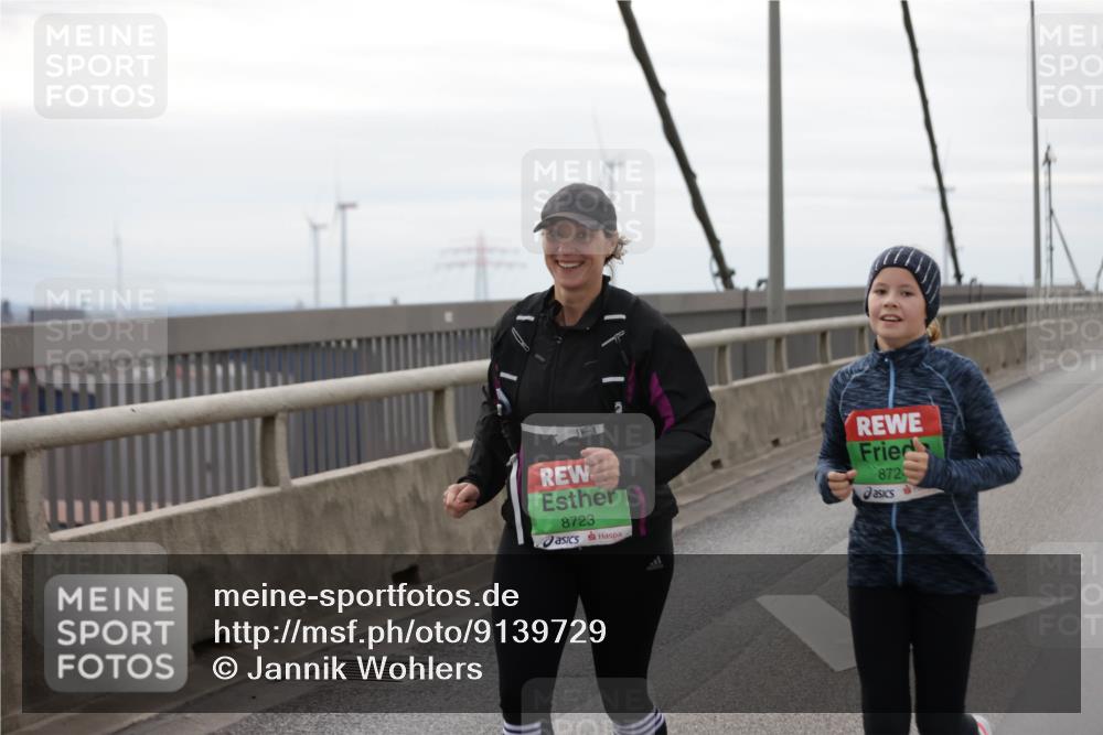 03.10.2025 - Köhlbrandbrückenlauf Jannik Wohlers http://msf.ph/oto/9139729 03.10.2025 16:10:20 Position 1 8723, 872 meine-sportfotos.de