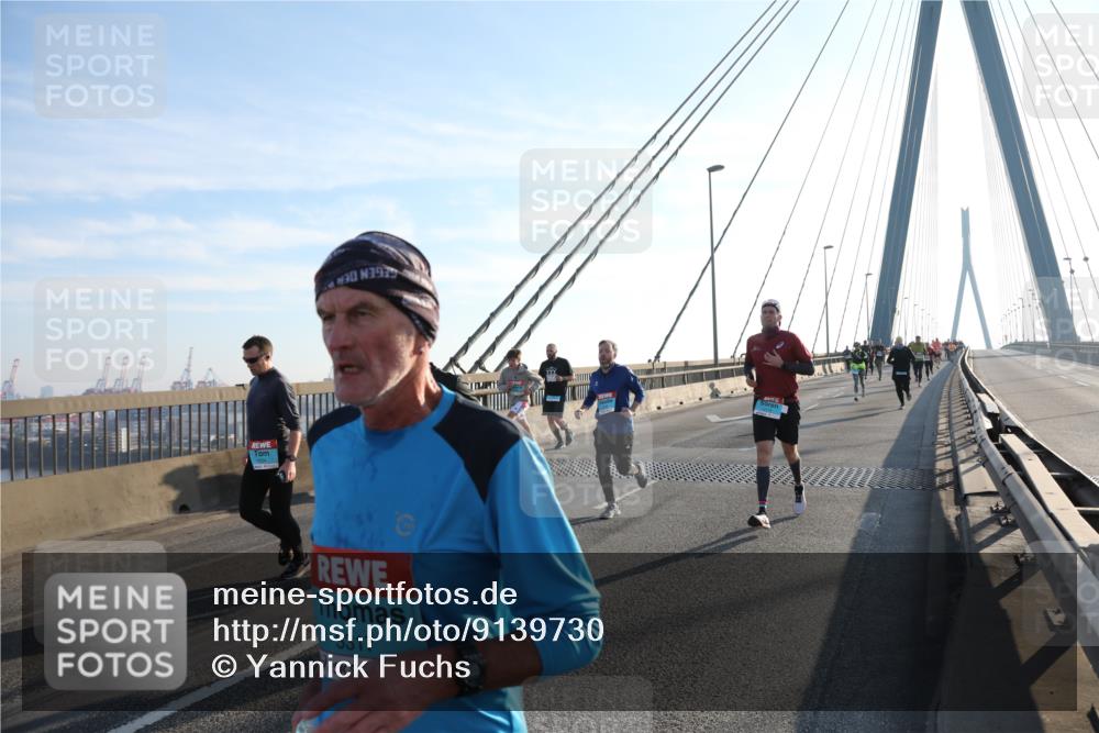 03.10.2025 - Köhlbrandbrückenlauf Yannick Fuchs http://msf.ph/oto/9139730 03.10.2025 08:24:17 Position 2 3317 meine-sportfotos.de