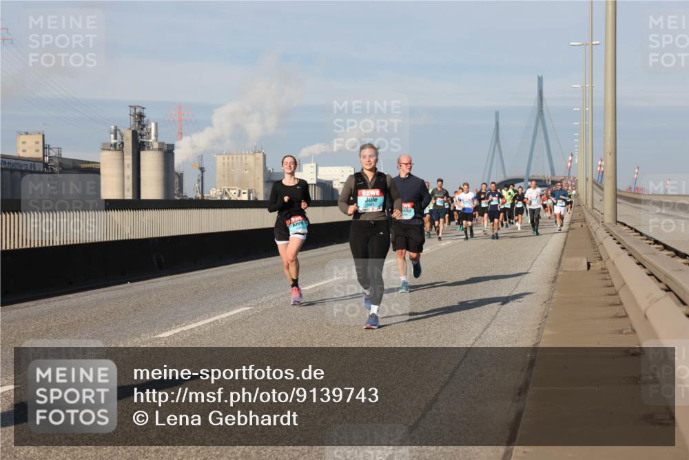 03.10.2025 - Köhlbrandbrückenlauf Lena Gebhardt http://msf.ph/oto/9139743 03.10.2025 09:57:30 Position 2 1821 meine-sportfotos.de