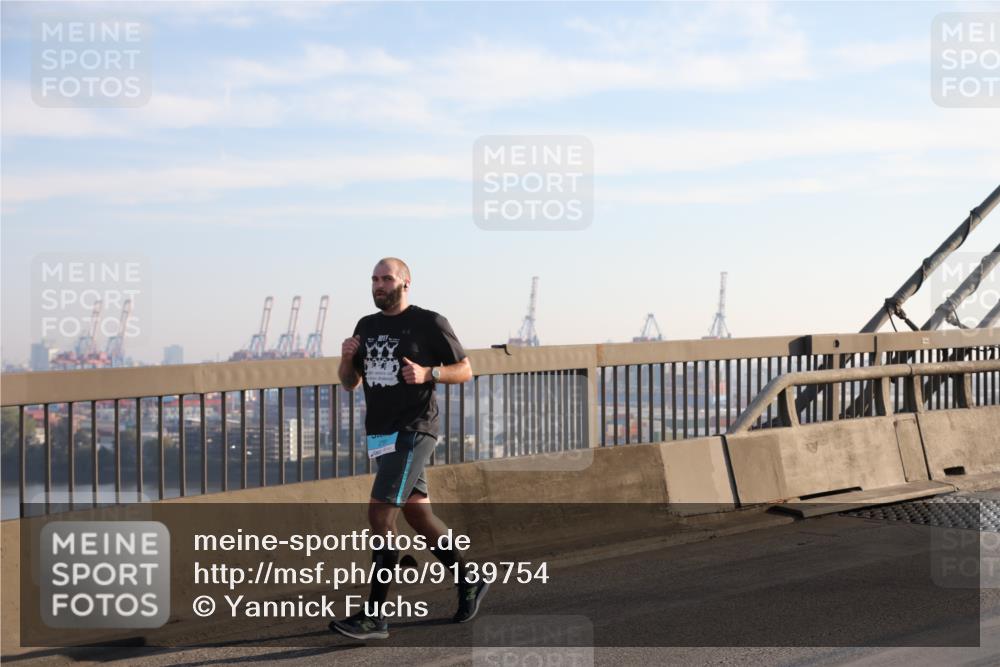 03.10.2025 - Köhlbrandbrückenlauf Yannick Fuchs http://msf.ph/oto/9139754 03.10.2025 08:24:20 Position 2  meine-sportfotos.de