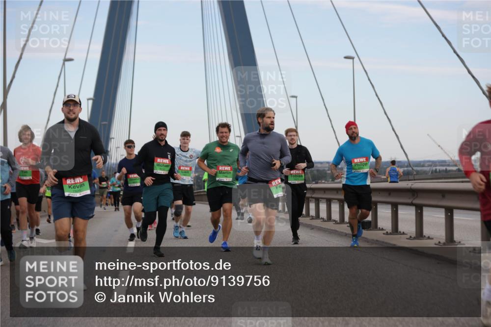 03.10.2025 - Köhlbrandbrückenlauf Jannik Wohlers http://msf.ph/oto/9139756 03.10.2025 15:31:32 Position 1 8232, 7825 meine-sportfotos.de