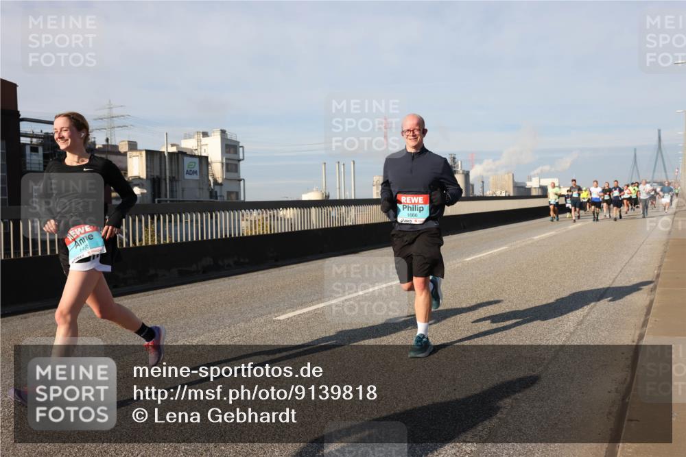 03.10.2025 - Köhlbrandbrückenlauf Lena Gebhardt http://msf.ph/oto/9139818 03.10.2025 09:57:34 Position 2 1486, 1666 meine-sportfotos.de