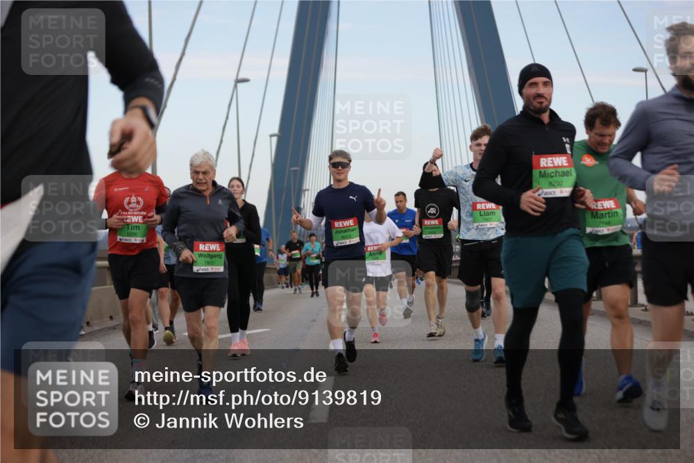 03.10.2025 - Köhlbrandbrückenlauf Jannik Wohlers http://msf.ph/oto/9139819 03.10.2025 15:31:34 Position 1 9396, 7832, 9653, 8292, 7748 meine-sportfotos.de