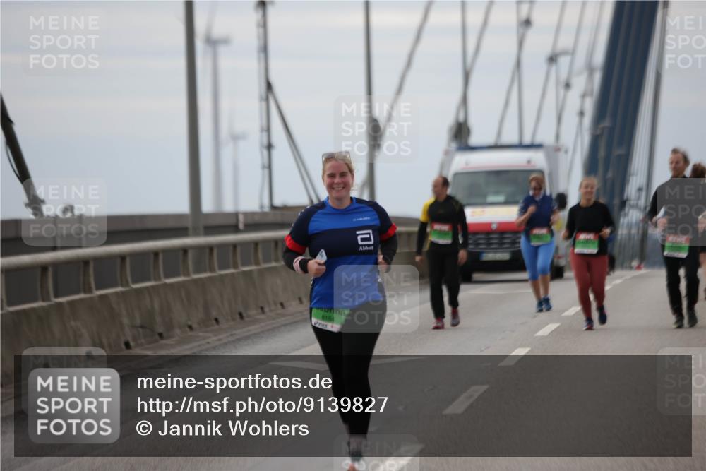 03.10.2025 - Köhlbrandbrückenlauf Jannik Wohlers http://msf.ph/oto/9139827 03.10.2025 16:10:53 Position 1 8164 meine-sportfotos.de