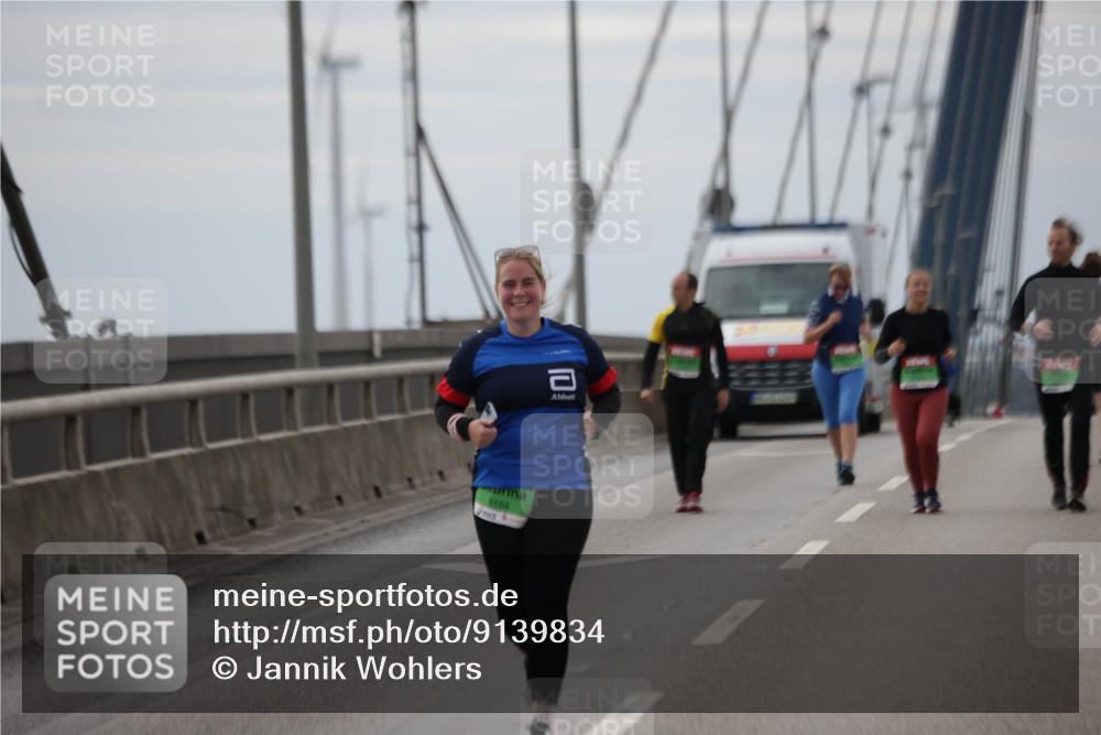 03.10.2025 - Köhlbrandbrückenlauf Jannik Wohlers http://msf.ph/oto/9139834 03.10.2025 16:10:53 Position 1 8164 meine-sportfotos.de