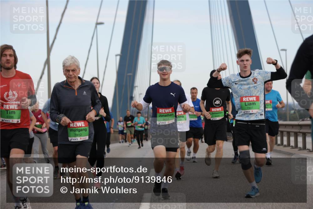 03.10.2025 - Köhlbrandbrückenlauf Jannik Wohlers http://msf.ph/oto/9139846 03.10.2025 15:31:34 Position 1 7907, 8409, 9396, 7832, 9653, 8408 meine-sportfotos.de