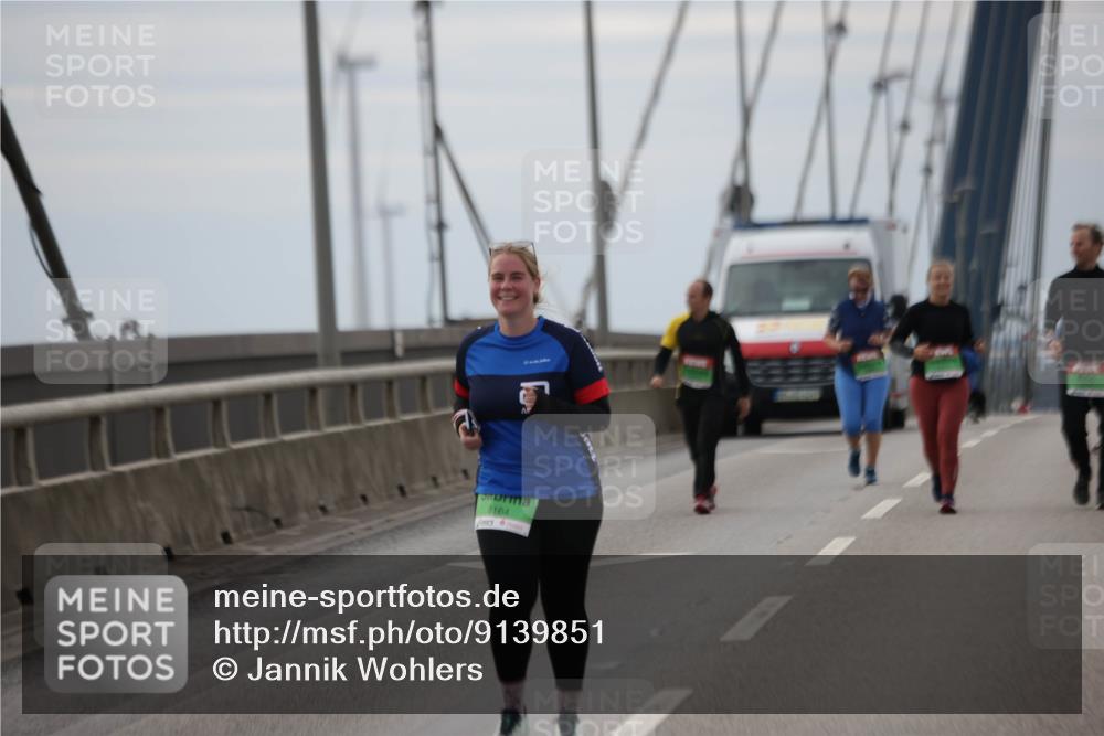 03.10.2025 - Köhlbrandbrückenlauf Jannik Wohlers http://msf.ph/oto/9139851 03.10.2025 16:10:53 Position 1 8164 meine-sportfotos.de