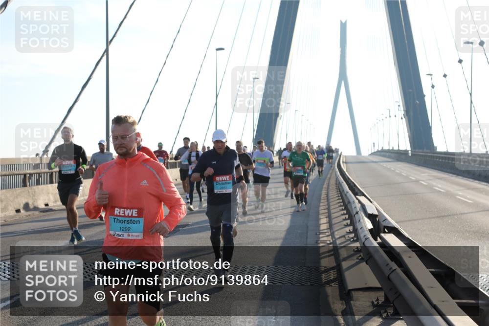 03.10.2025 - Köhlbrandbrückenlauf Yannick Fuchs http://msf.ph/oto/9139864 03.10.2025 08:24:30 Position 2 1292, 2843 meine-sportfotos.de