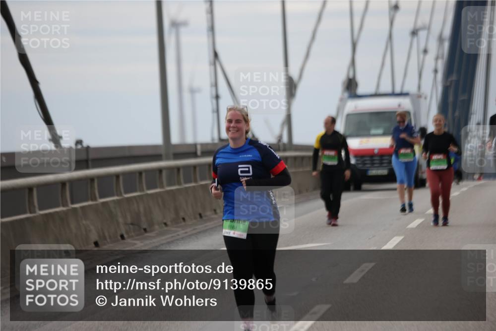 03.10.2025 - Köhlbrandbrückenlauf Jannik Wohlers http://msf.ph/oto/9139865 03.10.2025 16:10:54 Position 1 8164 meine-sportfotos.de